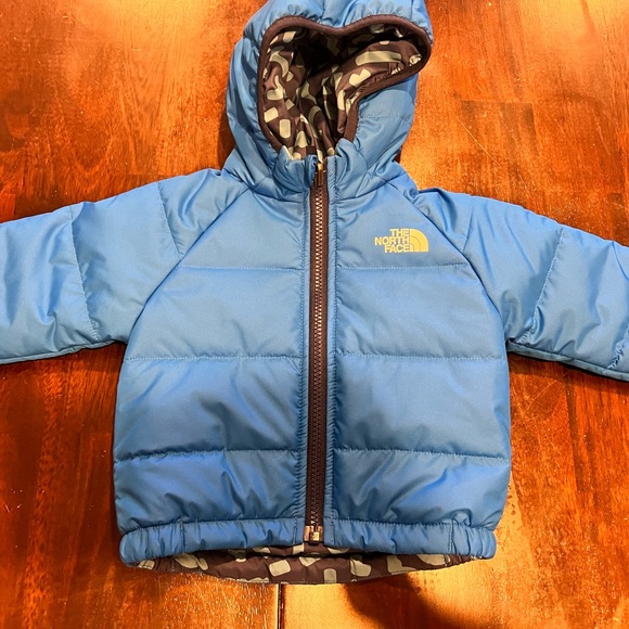 The NORTH FACE infant reversible jacket Size:6-12M - Picture 2 of 7